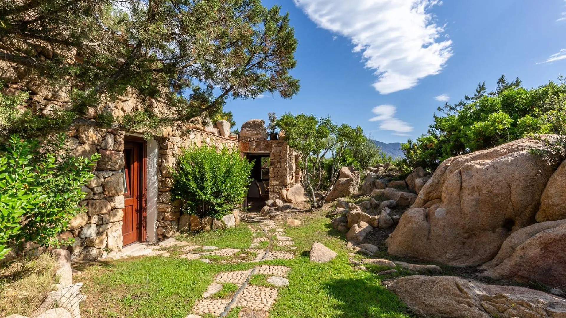 Belocations - Villa Rubia Monte Petrosu Italy