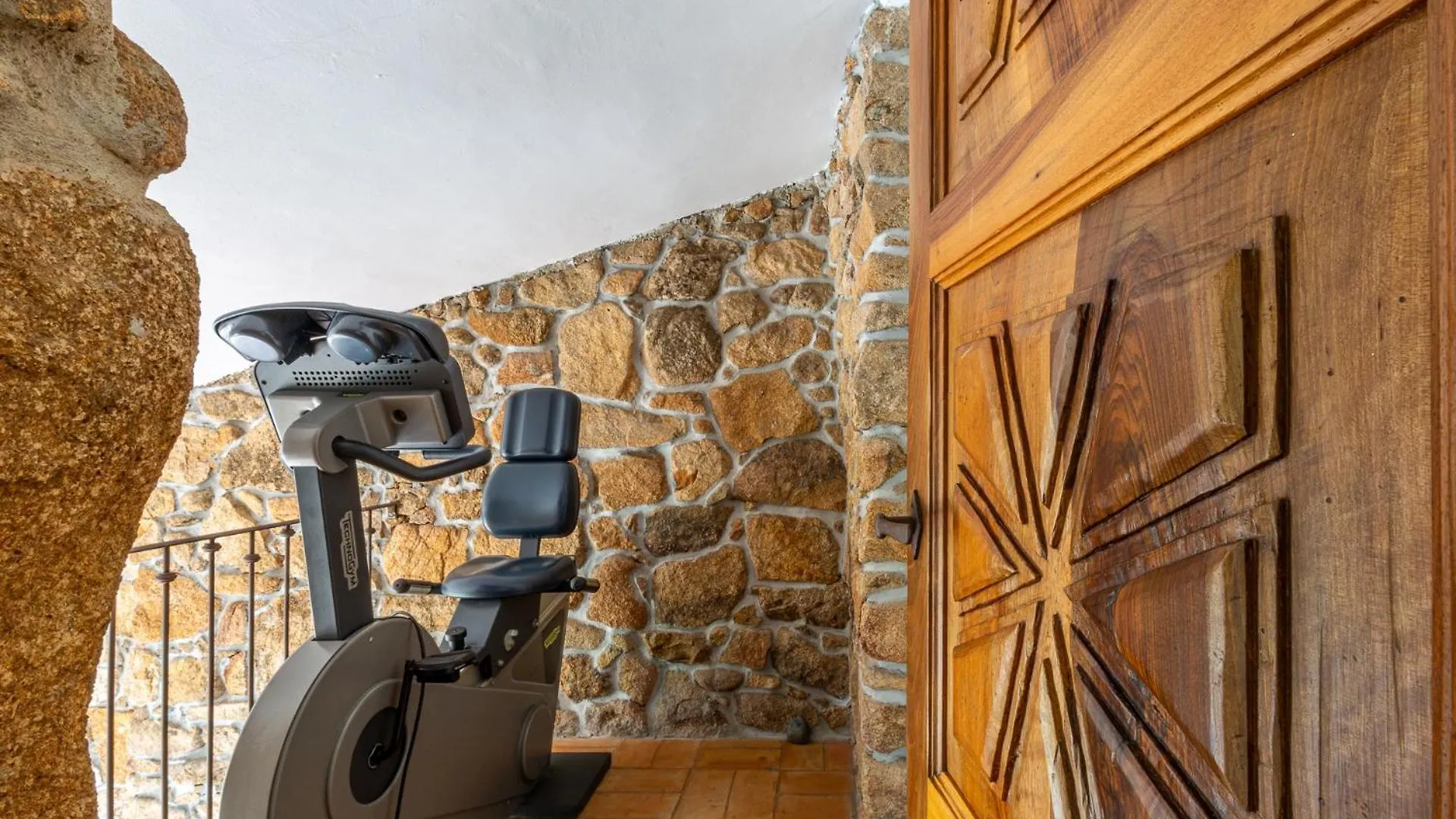 Belocations - Villa Rubia Monte Petrosu 0*,  Italy